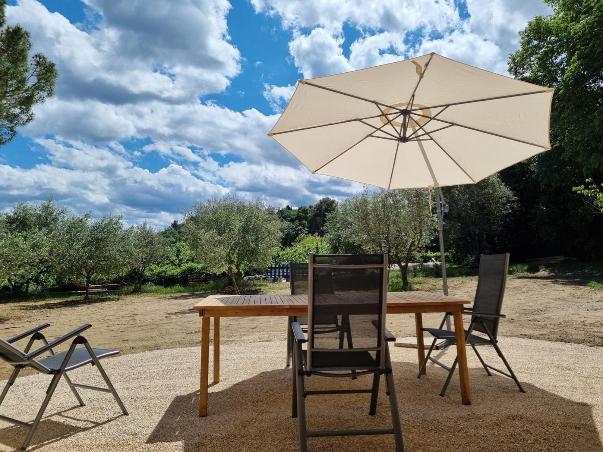 Au Fil De Soi Villa Saint-Julien-de-Peyrolas Szoba fotó